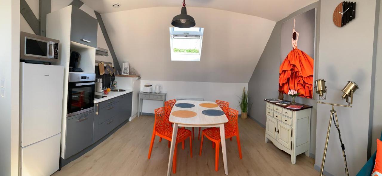 Superlogis - Sous Les Toits - T2- 3Etoiles - Blois-Hypercentre 1 Chambre 4 Personnes Esterno foto